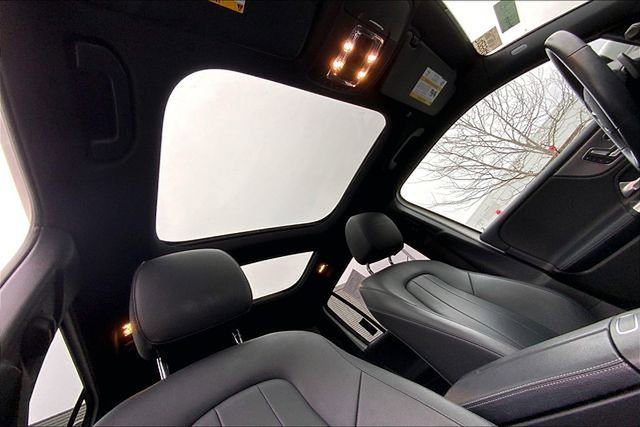 Used 2020 Mercedes-Benz GLB 250 4MATIC image 13