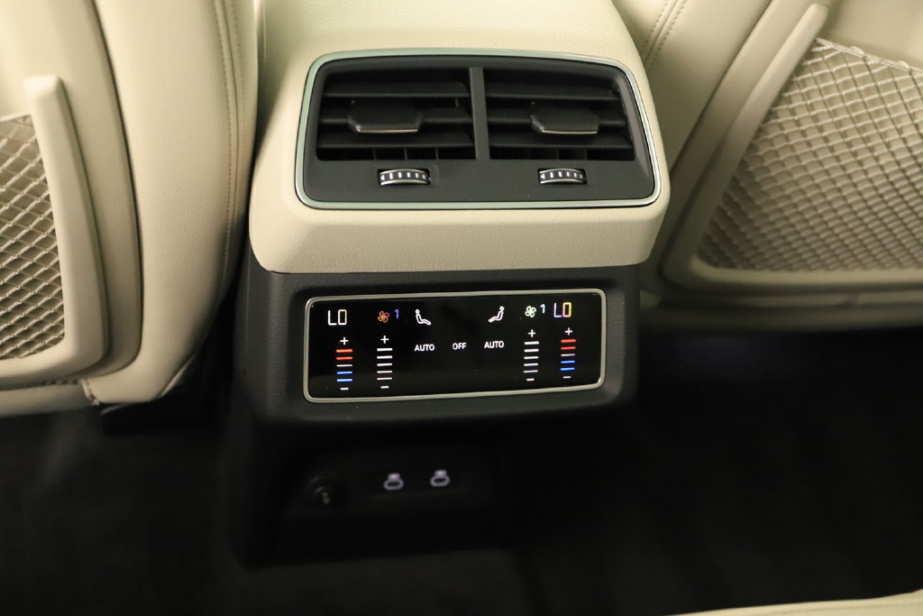 Certified 2024 Audi Q8 e-tron Premium Plus AWD/4WD image 22