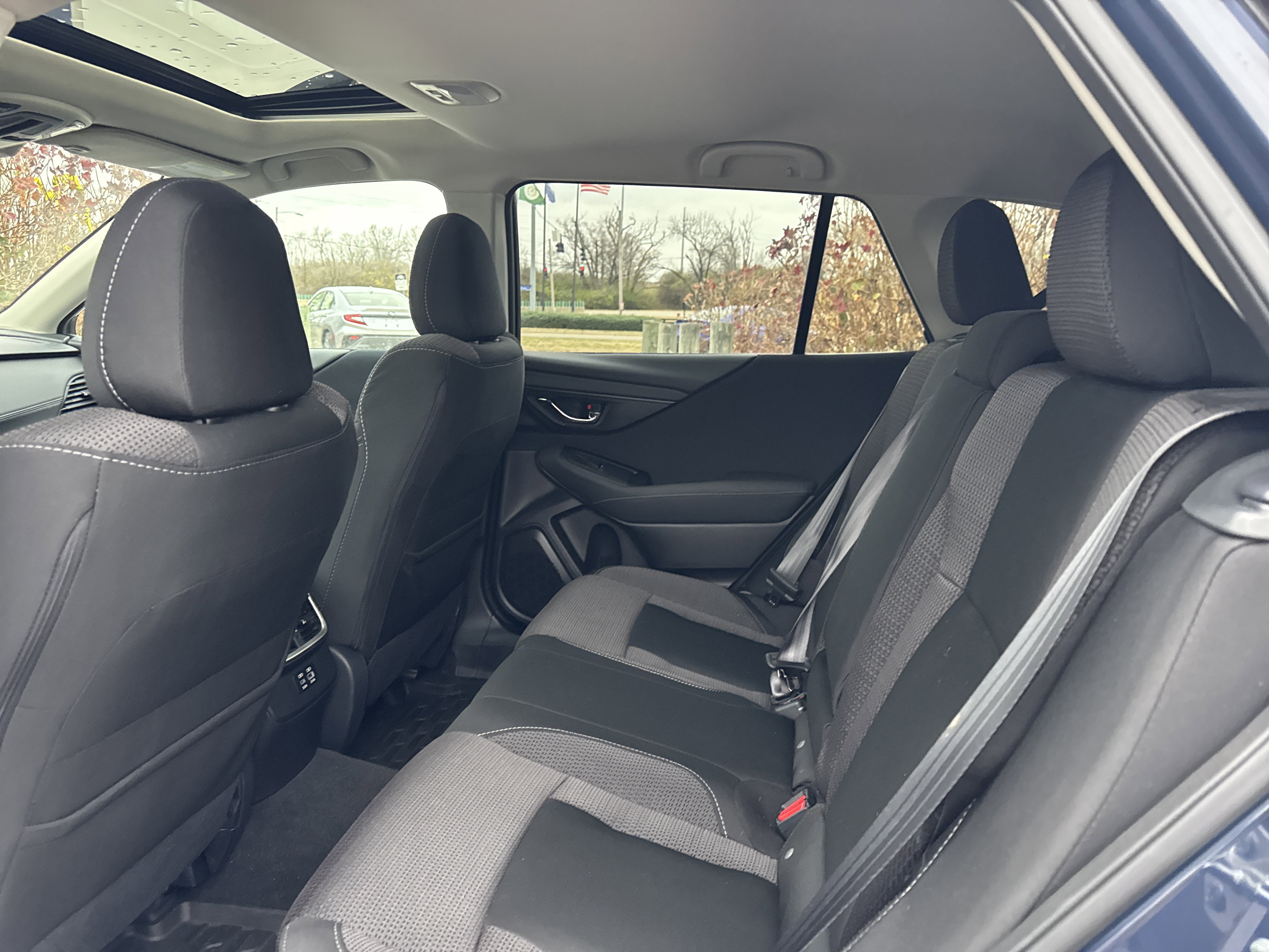 Certified 2025 Subaru Outback Premium w/ Popular Package #1A image 16