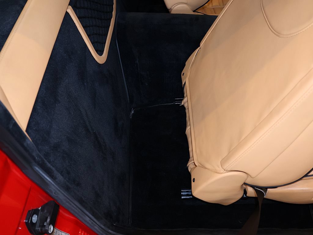 Used 2000 Ferrari 550 Maranello Coupe RWD image 45