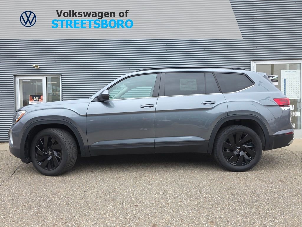 New 2024 Volkswagen Atlas SE AWD/4WD image 1