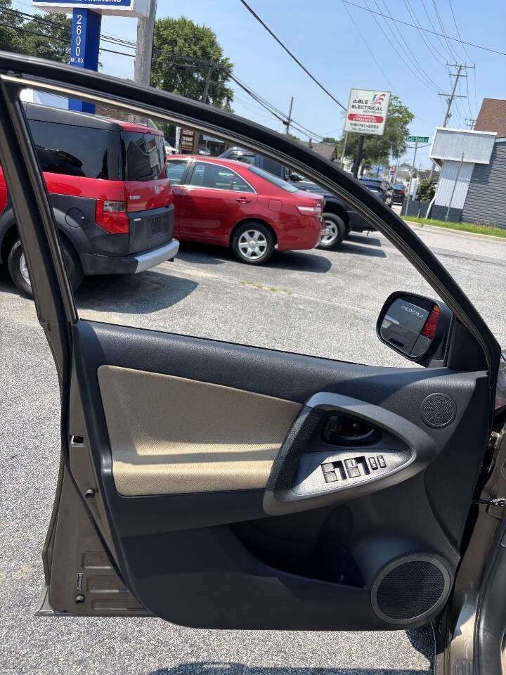Used 2012 Toyota RAV4 FWD w/ Value Pkg image 13