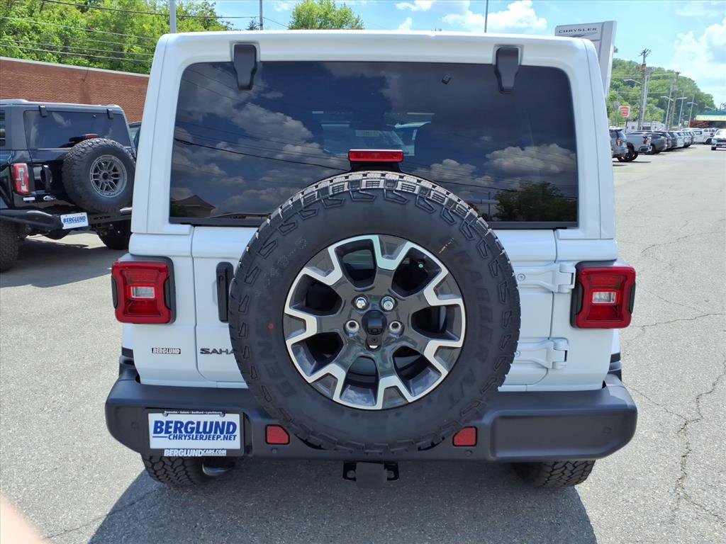 New 2026 Jeep Wrangler Unlimited Sahara AWD/4WD image 5