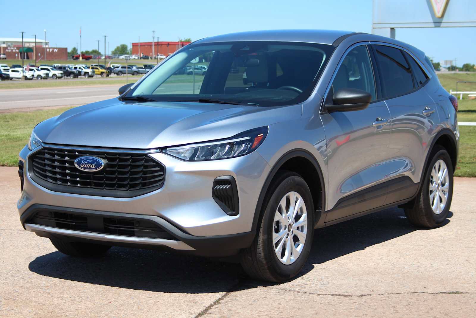 Used 2024 Ford Escape Active AWD/4WD image 3