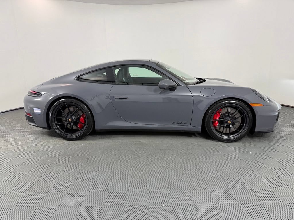 Certified 2026 Porsche 911 Carrera GTS RWD image 8