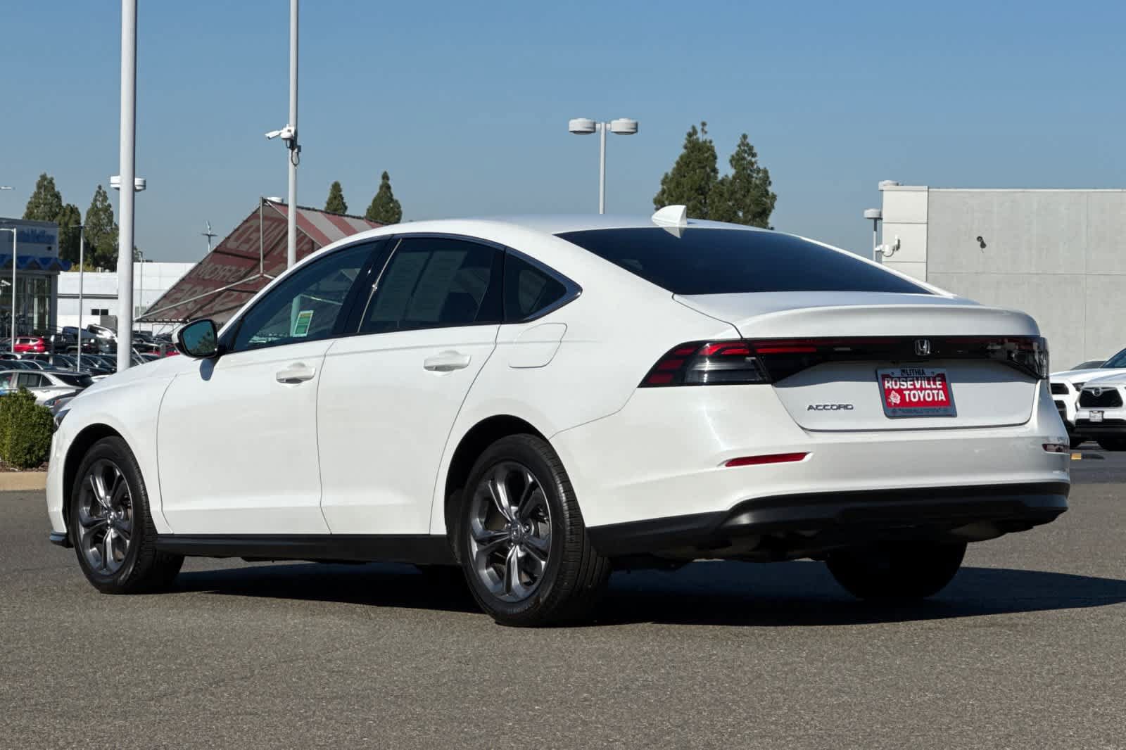 Used 2023 Honda Accord EX image 7