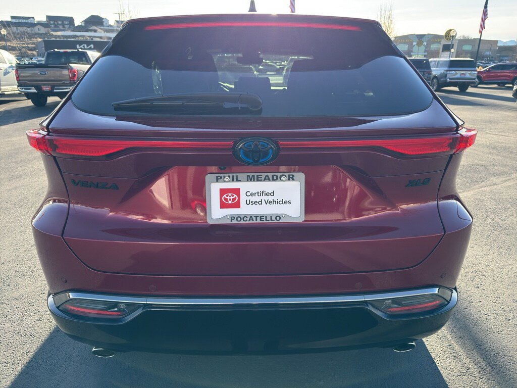 Used 2024 Toyota Venza Nightshade AWD/4WD image 4