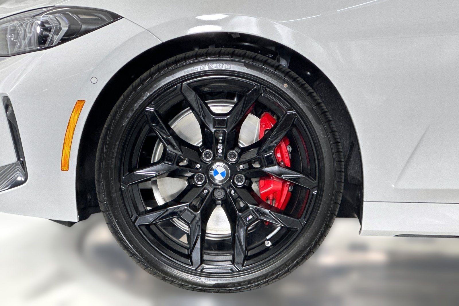 New 2026 BMW 330i Sedan w/ M Sport Package RWD image 13