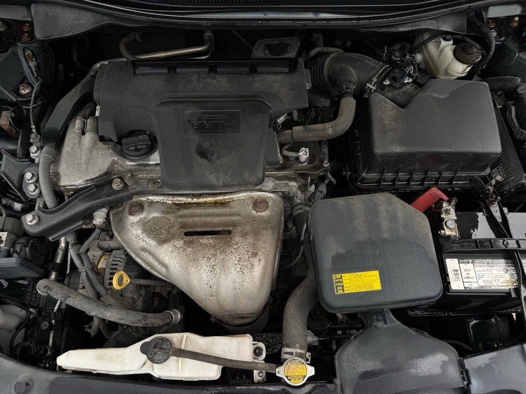 Used 2014 Toyota Camry SE FWD image 12