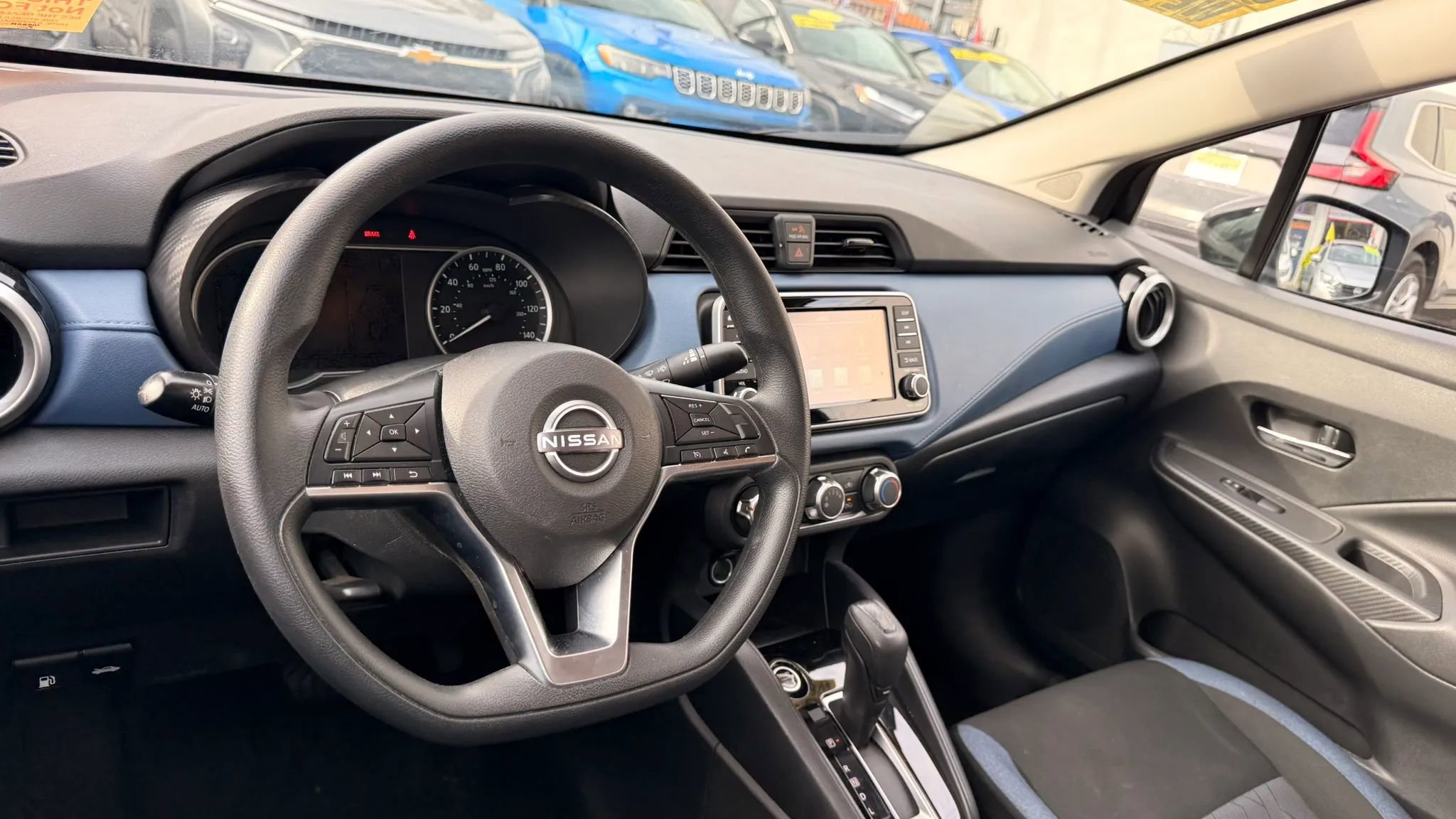 Used 2025 Nissan Versa SV FWD image 17