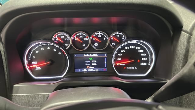 Used 2022 Chevrolet Silverado 1500 Custom w/ LPO, Dark Essentials Package AWD/4WD image 11