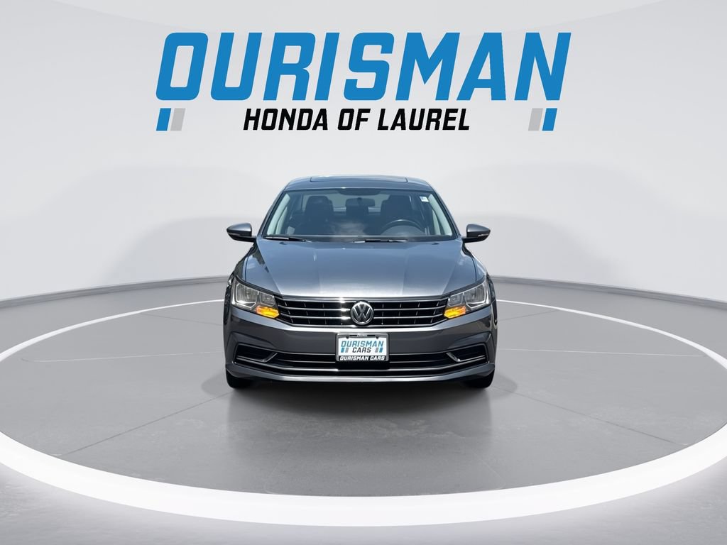 Used 2019 Volkswagen Passat 2.0T Wolfsburg w/ Wheels & Sunroof Package FWD image 3