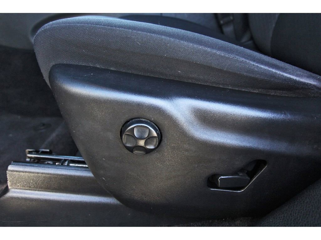 Used 2018 Jeep Grand Cherokee Laredo image 25