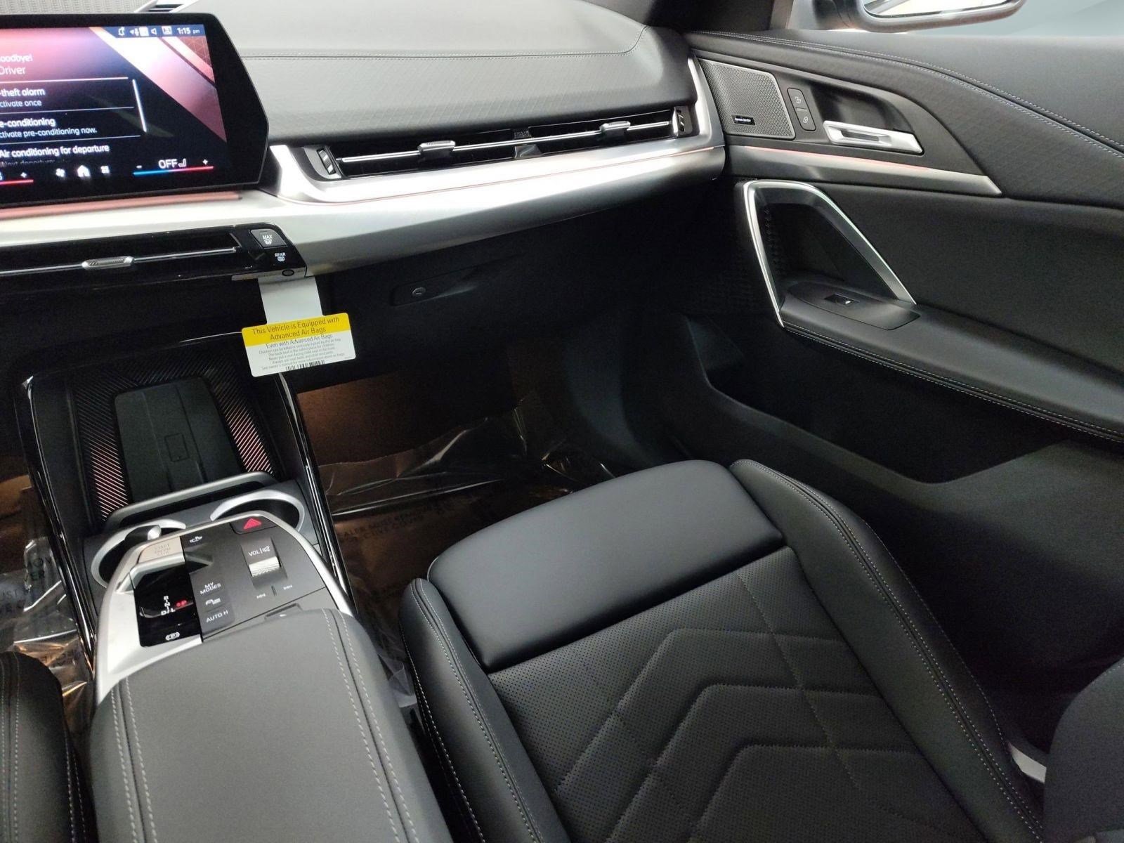 Used 2026 BMW X2 xDrive28i w/ Technology Package image 23