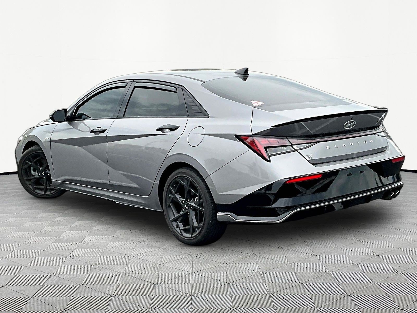 Used 2025 Hyundai Elantra N Line FWD image 4