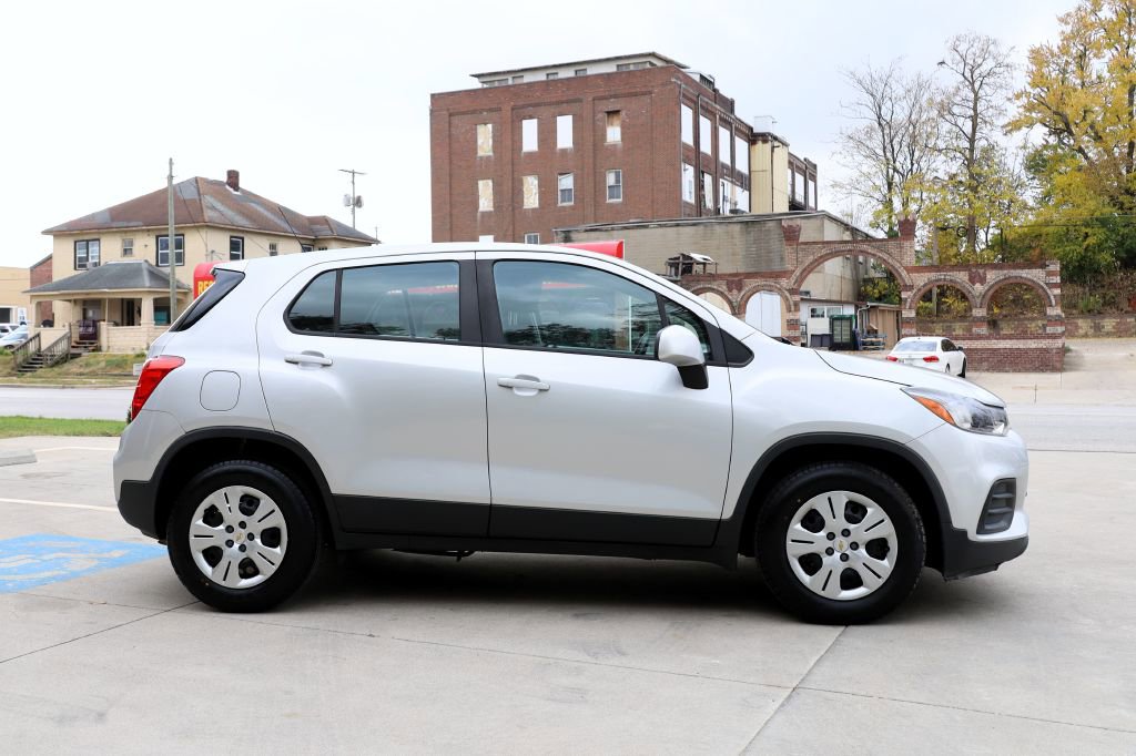 Used 2017 Chevrolet Trax LS image 8