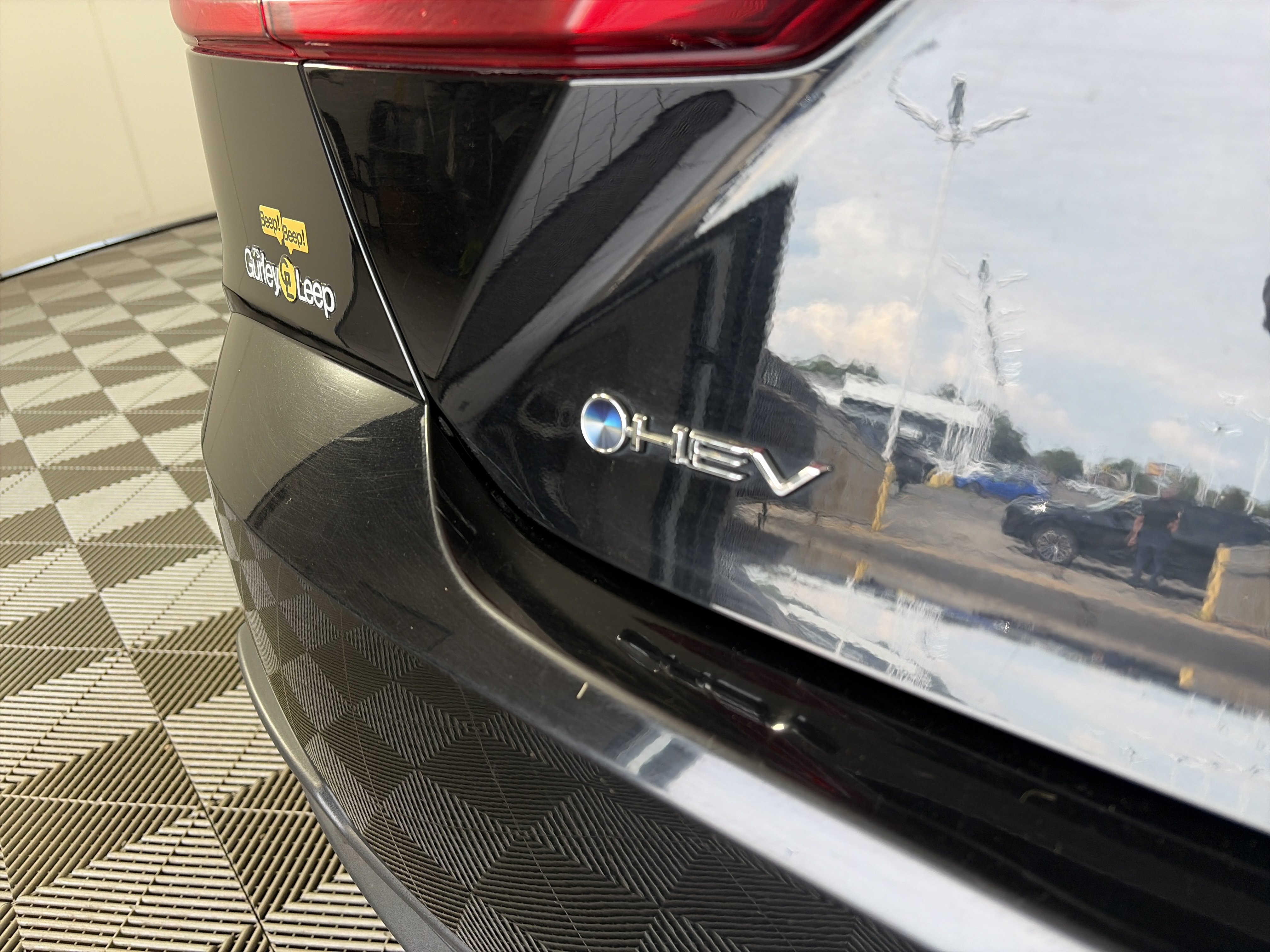 Used 2025 Toyota Camry SE FWD image 16