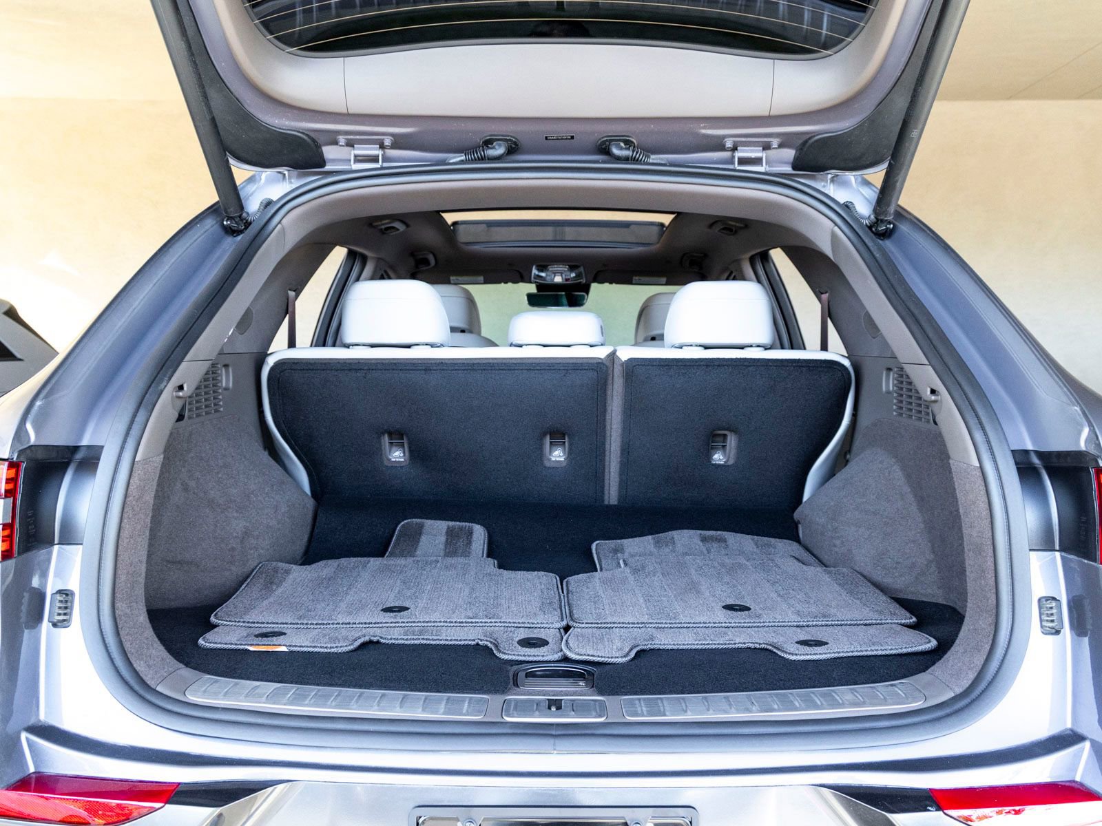 Used 2026 Genesis GV70 2.5T Advanced image 22