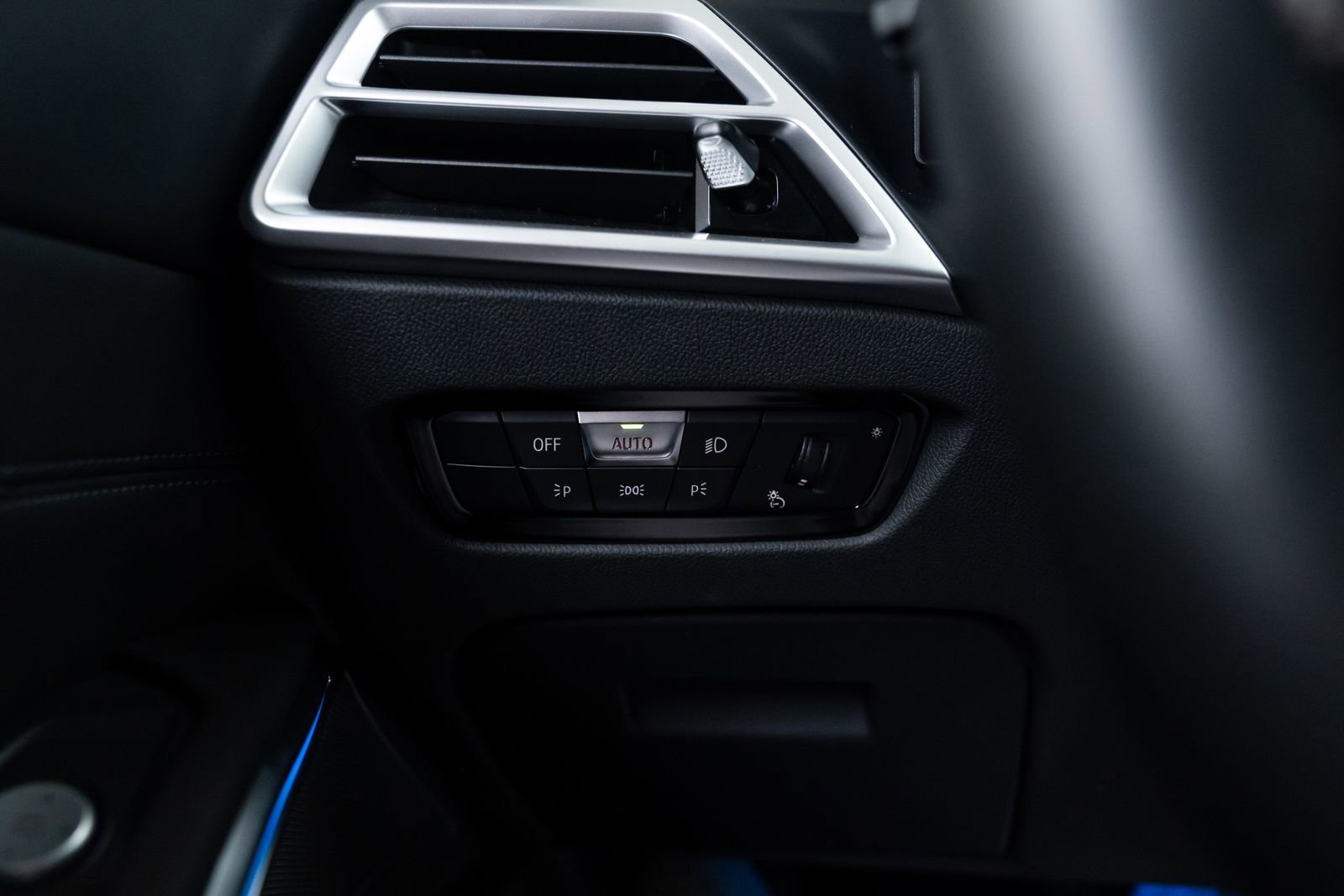 Used 2025 BMW M3 Competition image 14