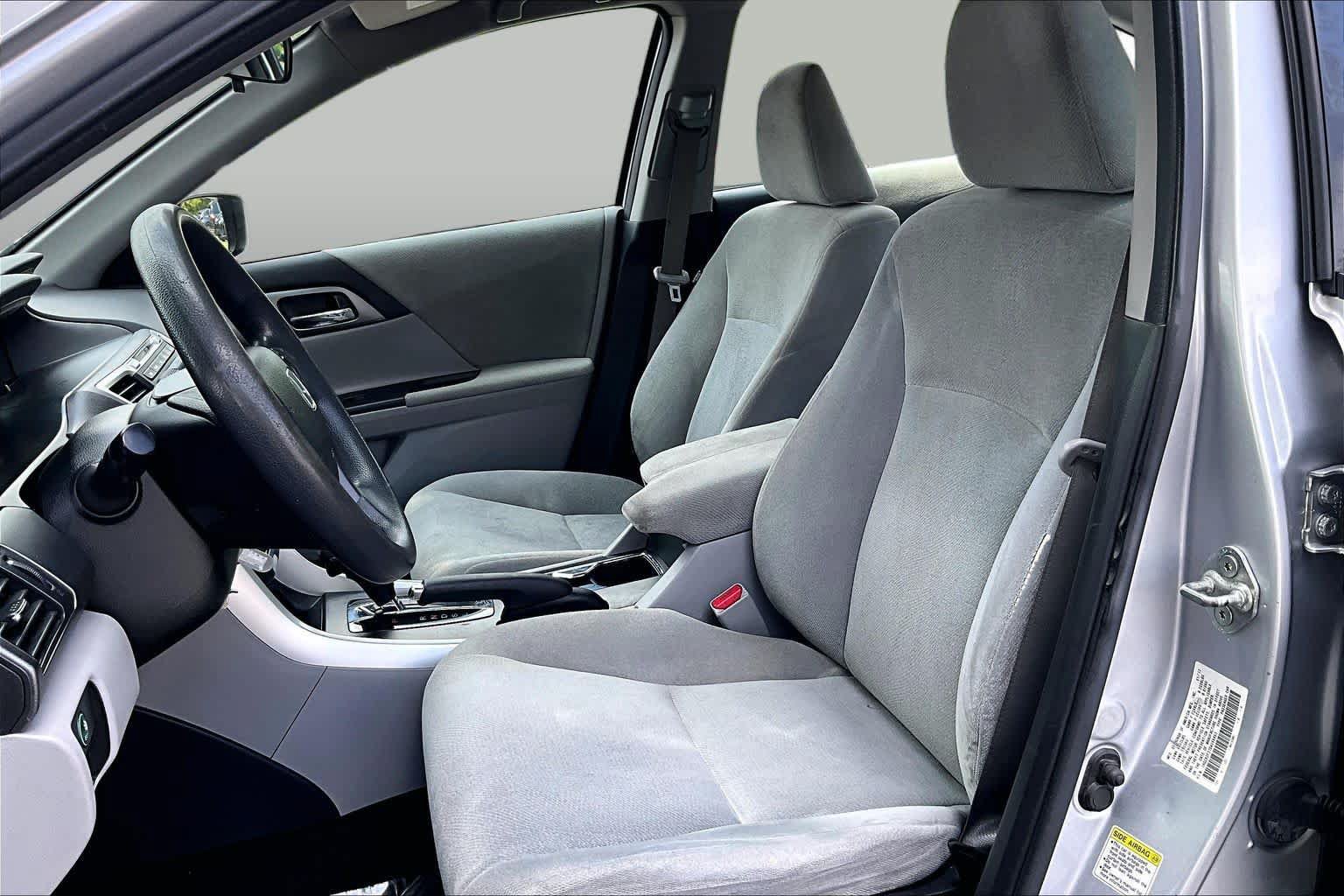 Used 2013 Honda Accord LX image 8