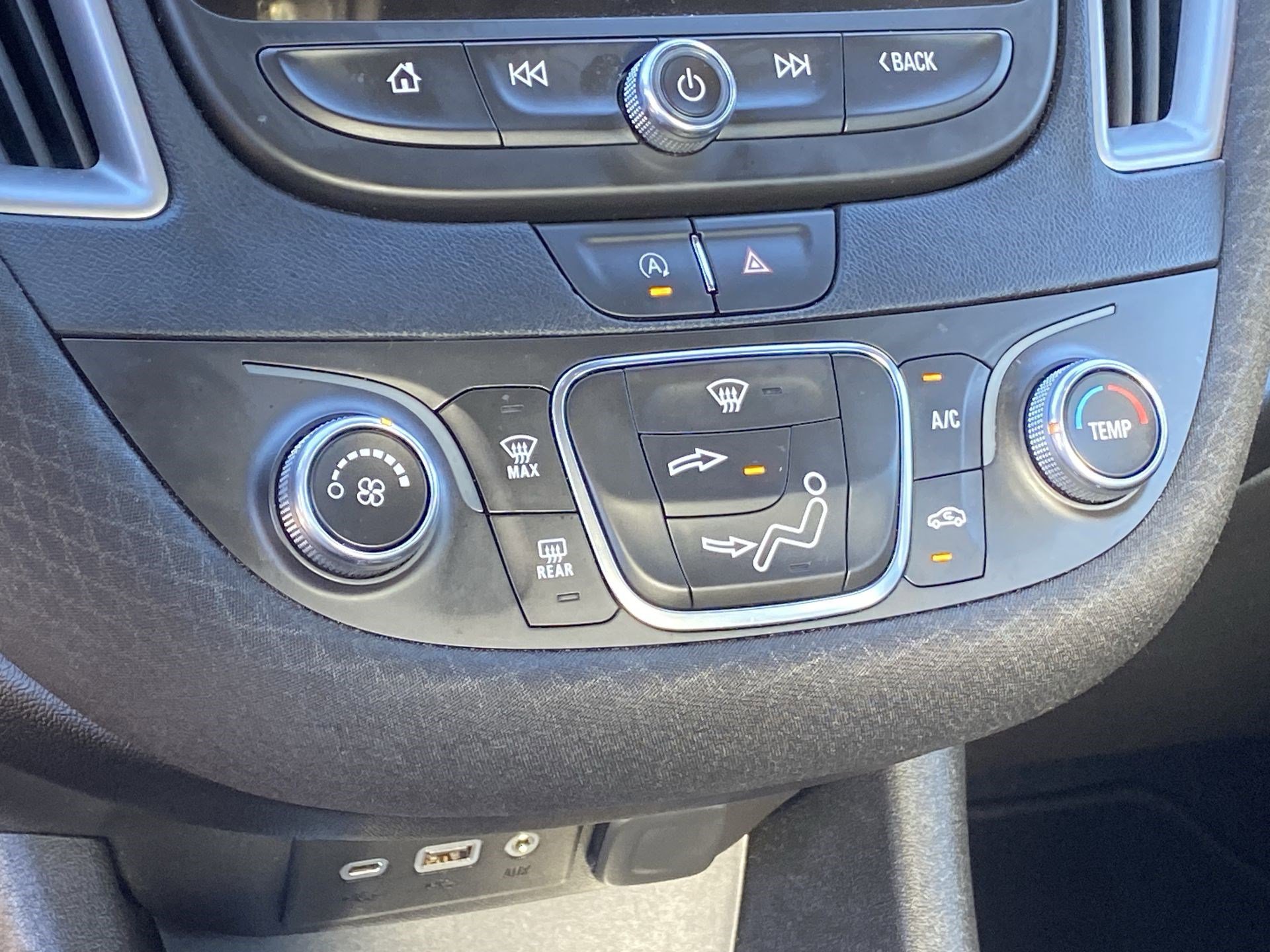 Used 2022 Chevrolet Malibu RS image 36