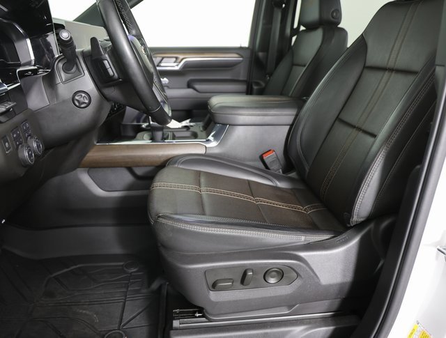 Used 2024 Chevrolet Silverado 1500 High Country w/ Technology Package image 14