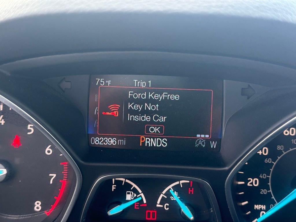 Used 2019 Ford Escape SEL image 15