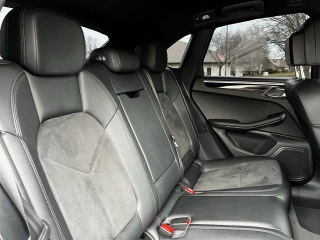 Used 2017 Porsche Macan AWD/4WD image 21