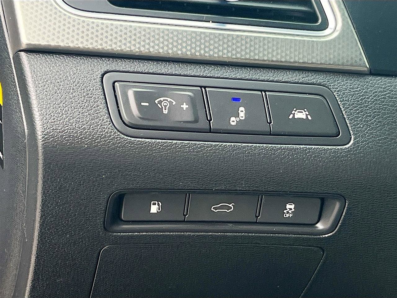 Used 2015 Hyundai Sonata Limited 2.0T image 10