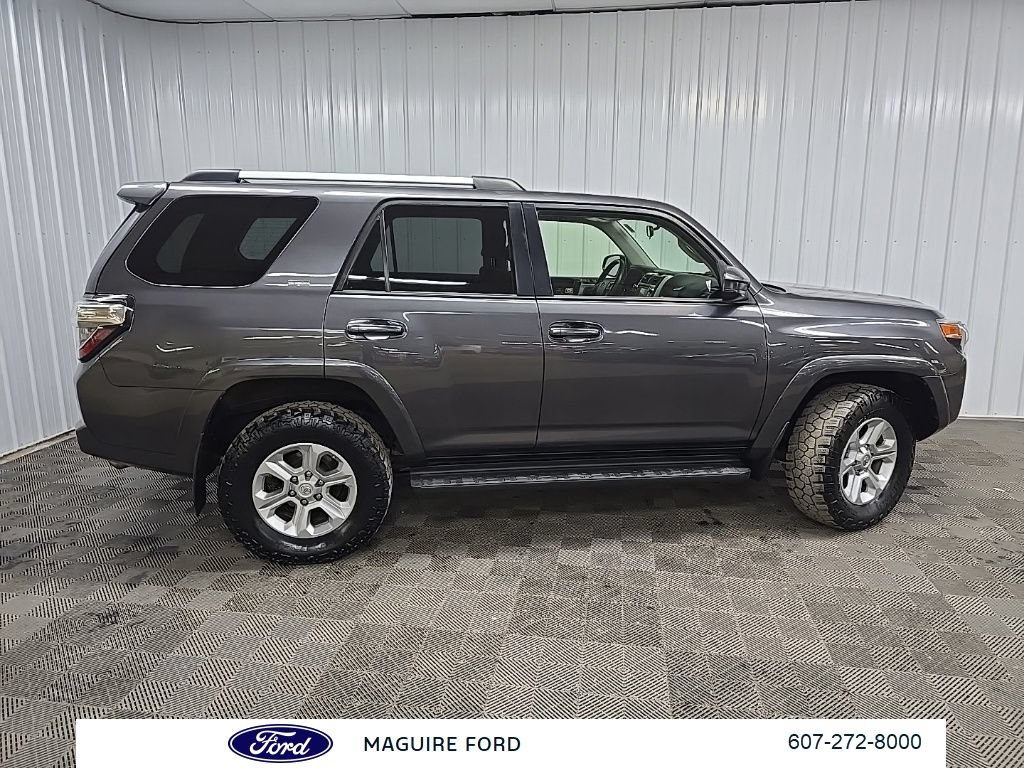 Used 2019 Toyota 4Runner SR5 AWD/4WD image 2