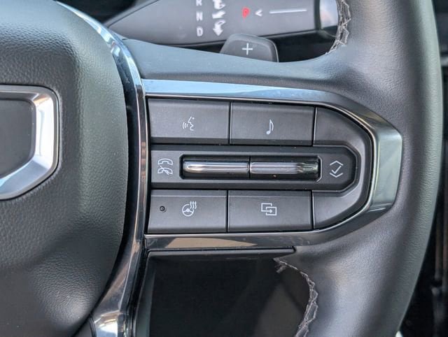 Certified 2025 GMC Yukon Denali AWD/4WD image 20