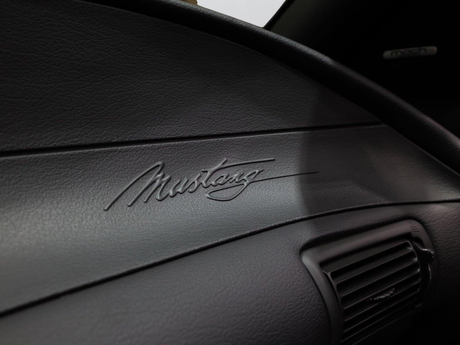 Used 2003 Ford Mustang Cobra RWD image 39