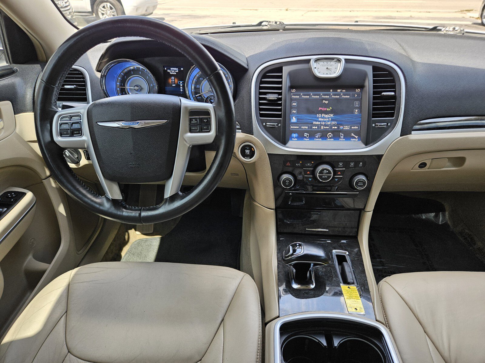 Used 2014 Chrysler 300 image 9