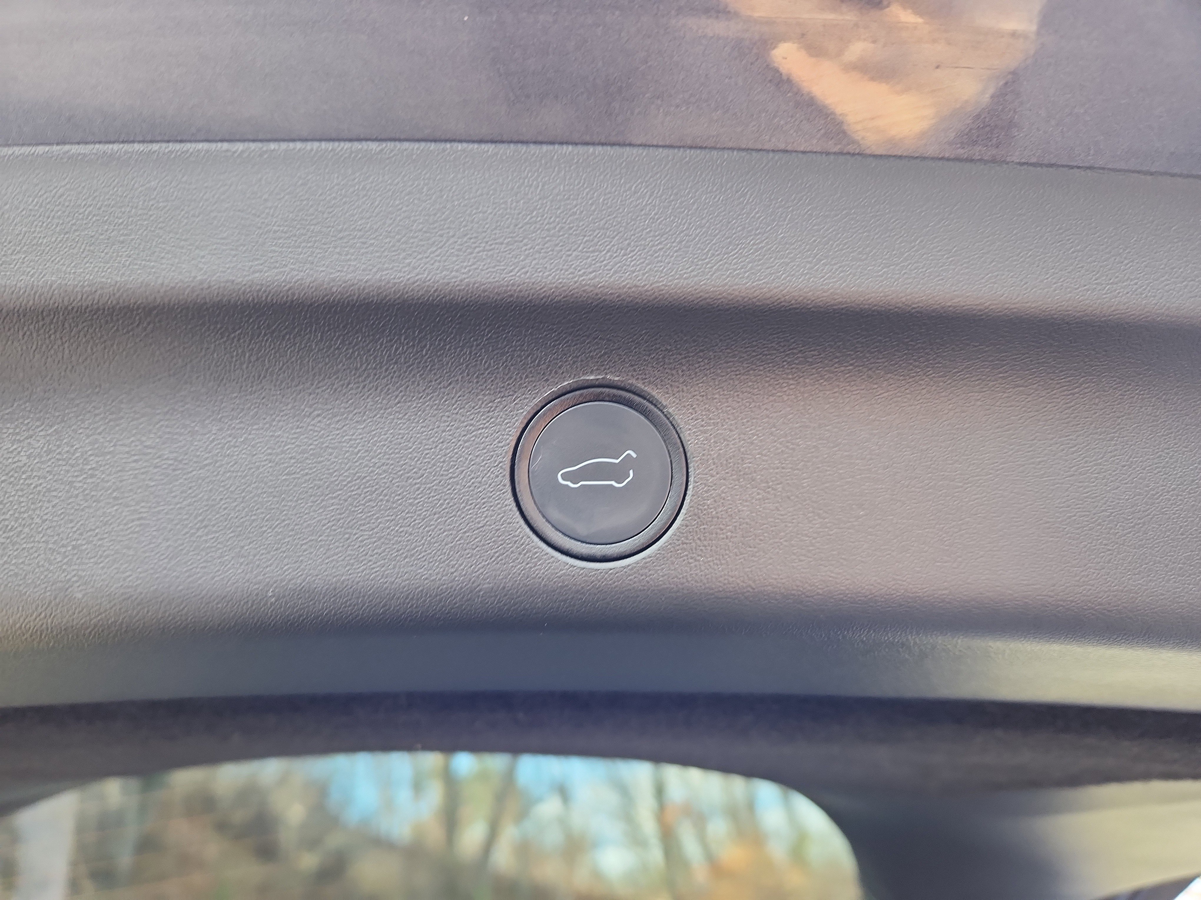 Used 2021 Tesla Model Y Long Range image 14