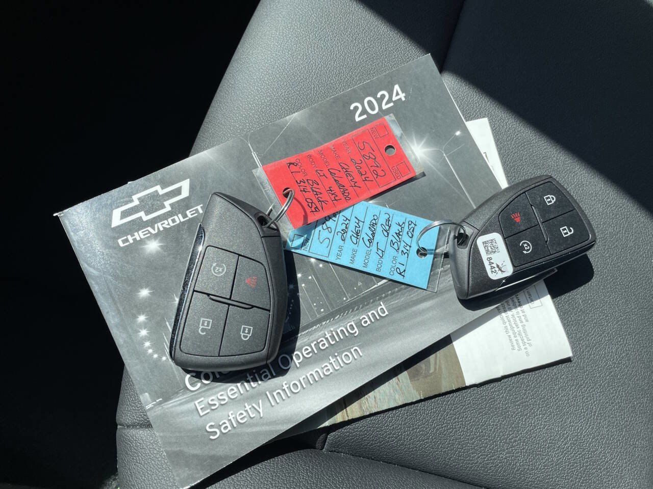 Used 2024 Chevrolet Colorado LT w/ LT Convenience Package III image 28