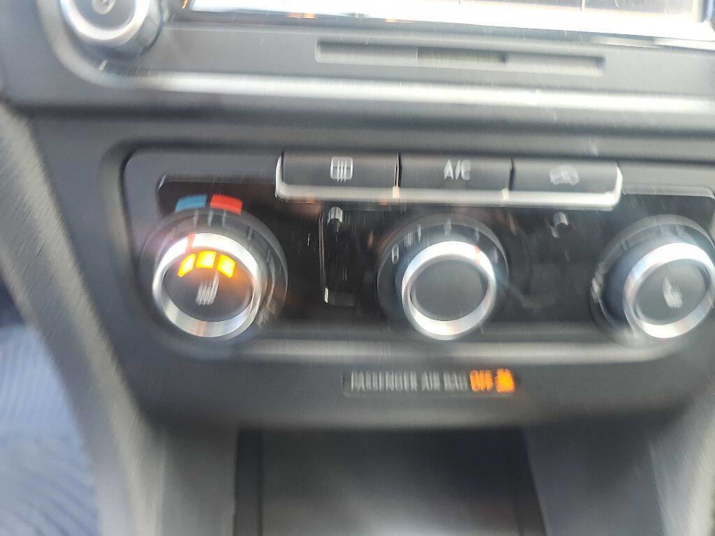 Used 2013 Volkswagen Jetta TDI image 10