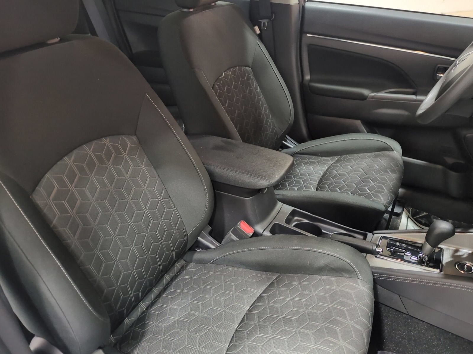 Used 2024 Mitsubishi Outlander Sport ES AWD/4WD image 10