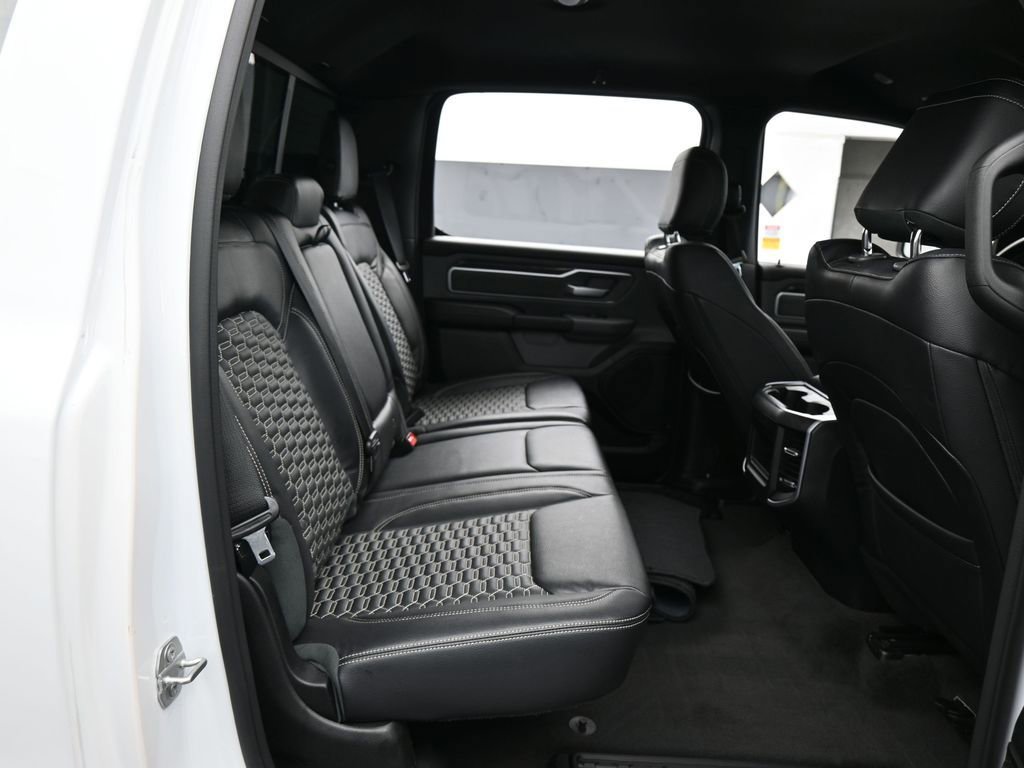 Used 2021 RAM 1500 Big Horn RWD image 33