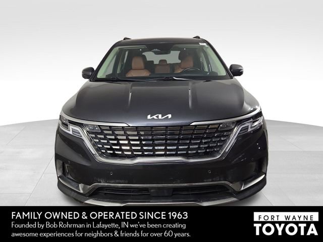 Used 2024 Kia Carnival SX Prestige image 3