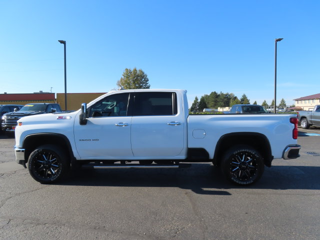 Used 2021 Chevrolet Silverado 3500 LTZ w/ LTZ Convenience Package AWD/4WD image 4