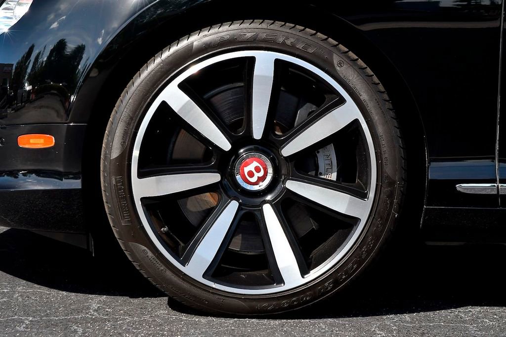 Used 2015 Bentley Continental GT image 9