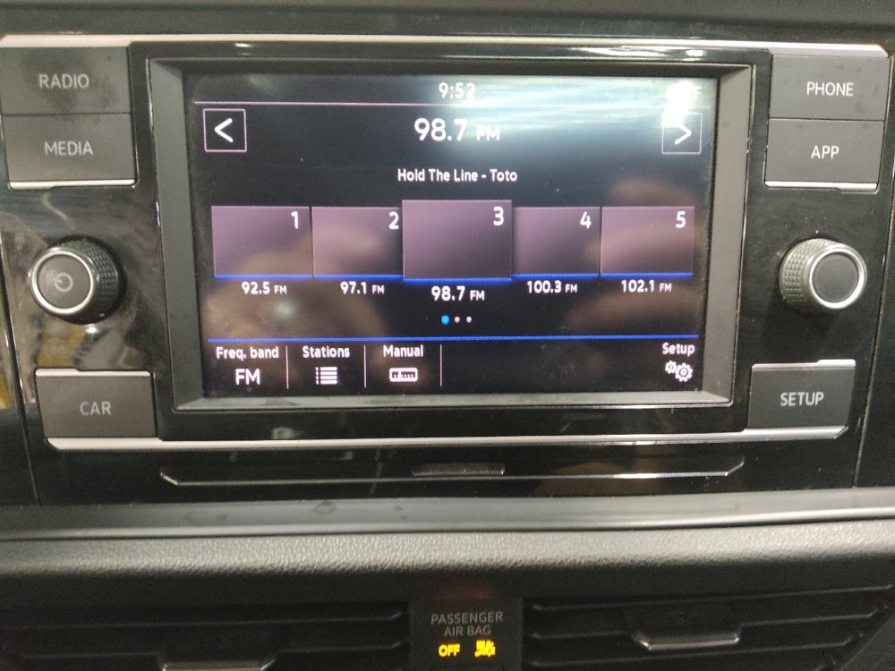 Used 2019 Volkswagen Jetta SE w/ Cold Weather Package FWD image 25