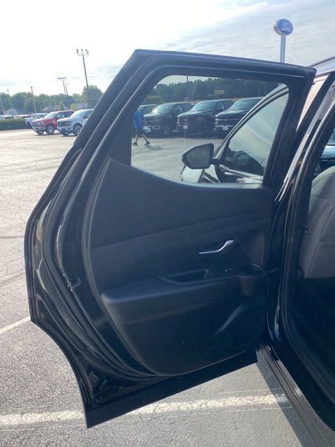 Used 2023 Hyundai Santa Cruz SEL w/ Activity Package FWD image 32