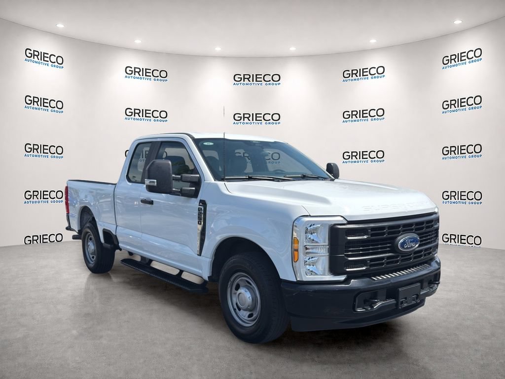 Used 2024 Ford F250 XL RWD image 1