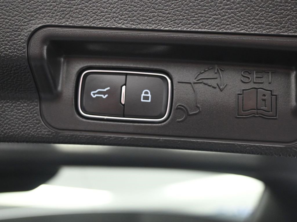 Used 2025 Ford Explorer ST w/ Sun And Sound Package image 39