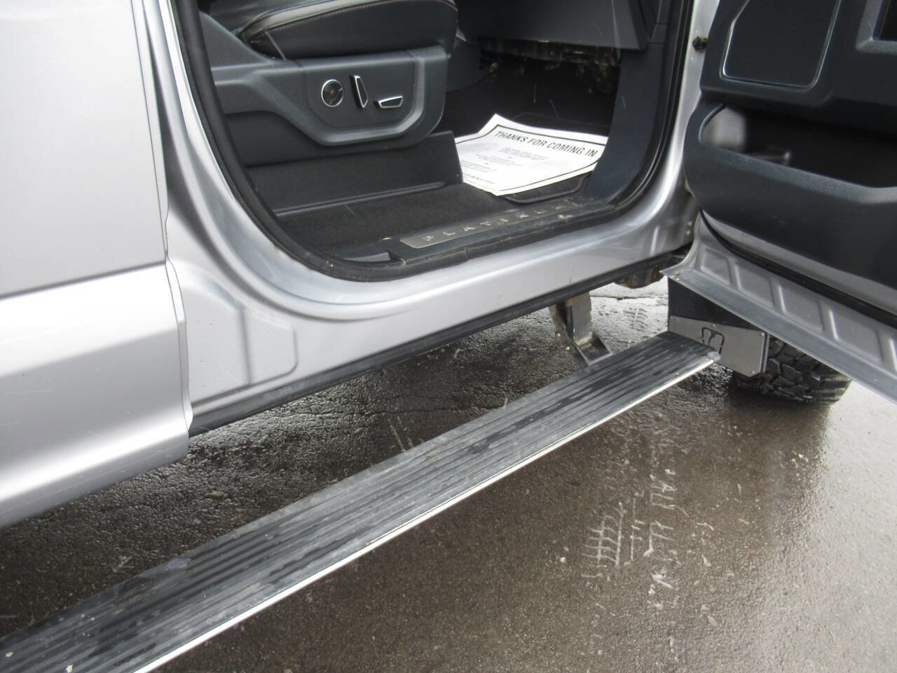 Used 2022 Ford F350 Platinum image 12