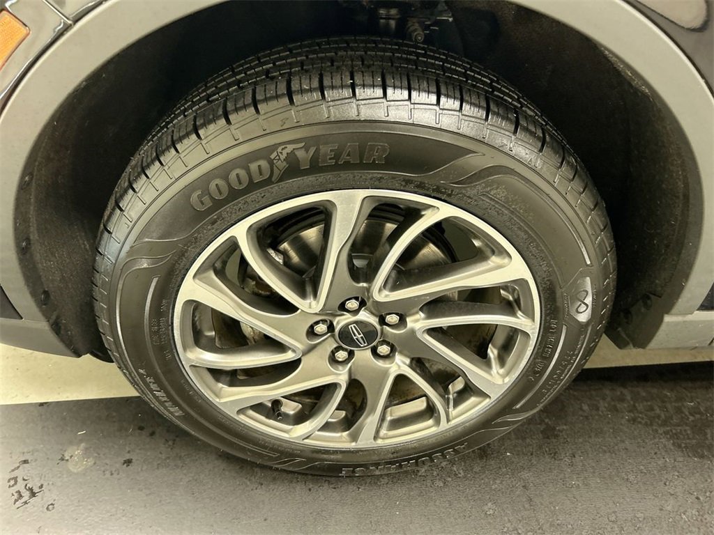 Used 2022 Lincoln Corsair AWD w/ Equipment Group 101A image 8