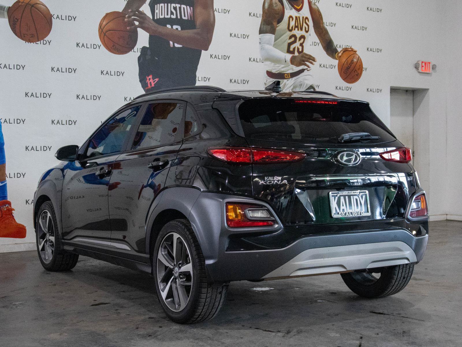 Used 2021 Hyundai Kona Ultimate w/ Cargo Package FWD image 23
