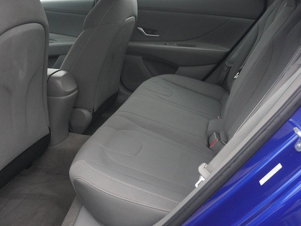 Used 2023 Hyundai Elantra SEL image 23