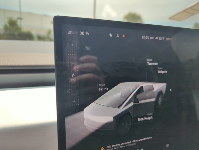 Used 2024 Tesla Cybertruck AWD Crew Cab image 11